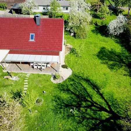 Prázdninový dům Ostseenahes Mit 3 Schlafzimmern Und Grossem Naturgarten Auf 6000 Qm *