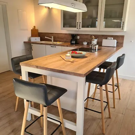 Ferienhaus Ostseenahes Mit 3 Schlafzimmern Und Großem Naturgarten Auf 6000 Qm Jakobsdorf