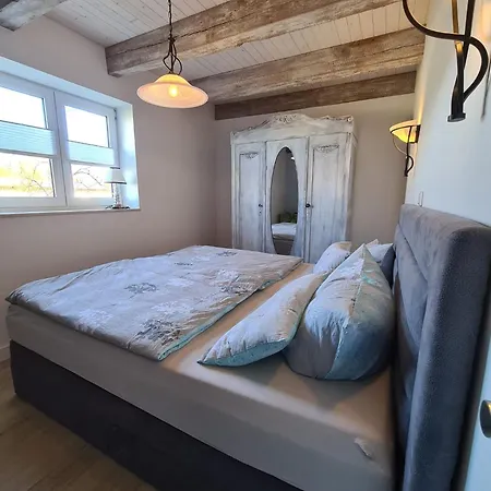 Ferienhaus Ostseenahes Mit 3 Schlafzimmern Und Großem Naturgarten Auf 6000 Qm *